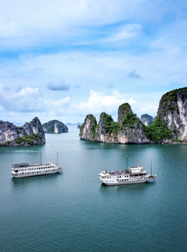 Vietnam trip package by thenavigans