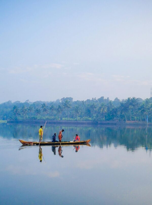 Kerala tour package by navigans