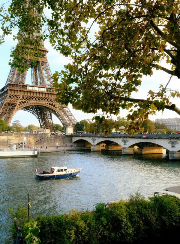 Europe tour package by thenavigans