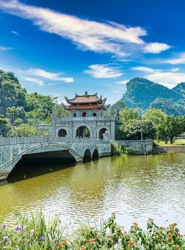 Vietnam trip package by thenavigans