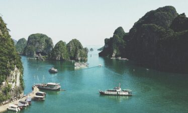 Short Trip to Vietnam – 4 Days / 3 Nights (Hanoi – Ha Long Bay – Ninh Binh)