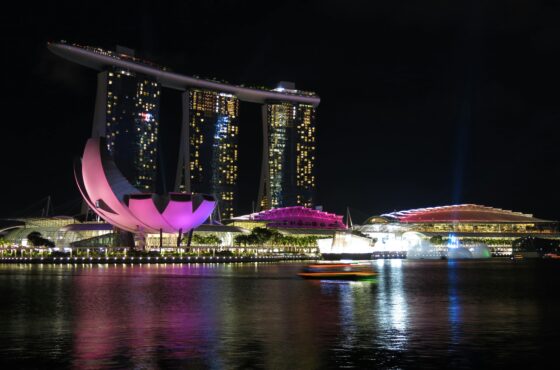 Singapore & Malaysia Highlights Tour – City Icons, Theme Parks & Cultural Wonders