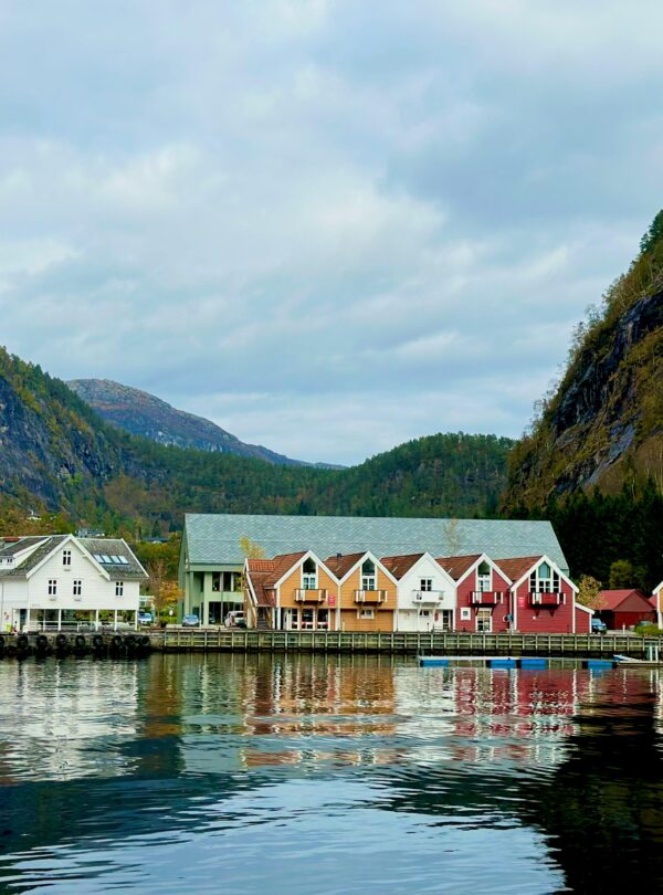 Scandinavia highlights travel package